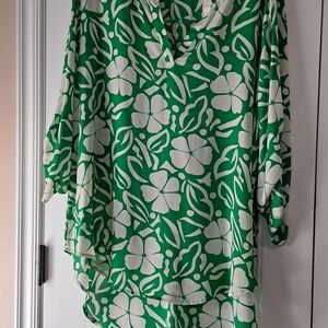 Cato Green and White Patterned Top
